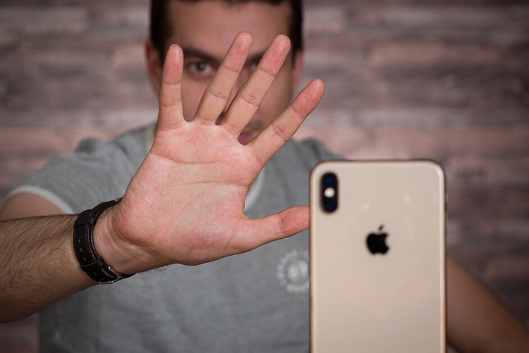 Công nghệ mở khoá bằng lòng bàn tay của iPhone