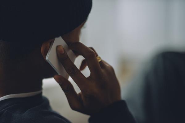 Light Phone điện thoại như thẻ tín dụng có giá 3,5 triệu đồng Light Phone điện thoại như thẻ tín dụng có giá 3,5 triệu đồng